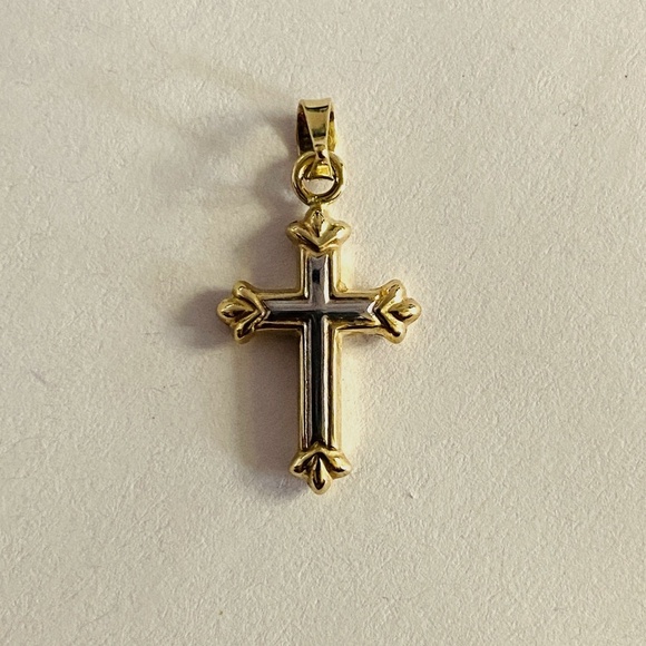 Solid 14k two tone cross NEW - Picture 1 of 4